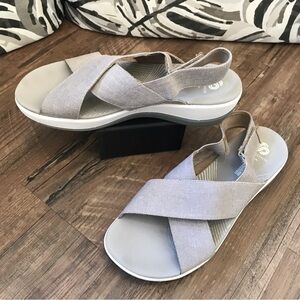 Elegant Women's Sandals in Light Gray